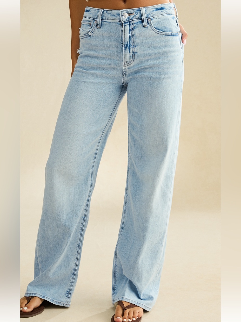 AE Super High-Waisted Baggy Wide Leg Jean